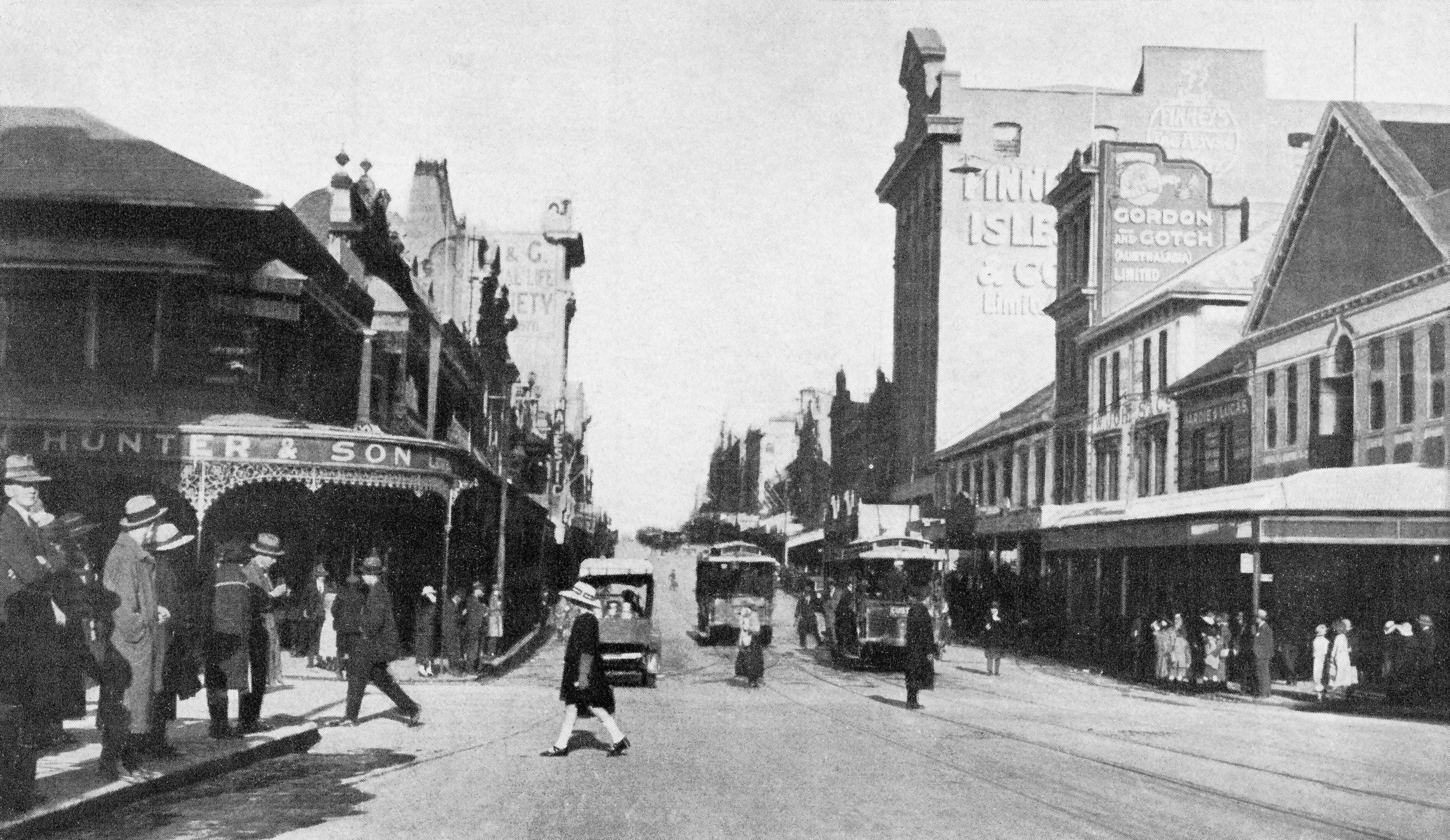 Thiel, Frederick William (1923) Queen Street looking towards Victoria Bridge from Brisbane Centenary Official Historical Souvenir: 1823 – 1923 (1924), p.35 
https://digitalcollections.qut.edu.au/7538/ 